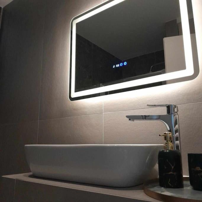 Helios Cozyhome Thessaloníki Exteriör bild
